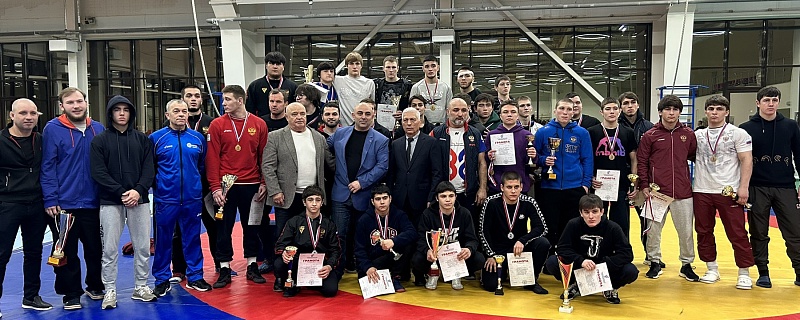 Всероссийские соревнования по греко-римской борьбе среди юниоров до 21 года на призы Чемпиона мира Виктора Пивоварова прошли в Тамбове!