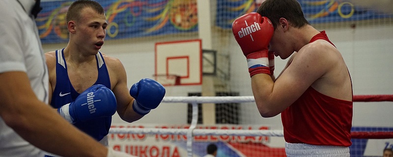 Золото на Чемпионате Вооруженных Сил России по боксу среди мужчин!
